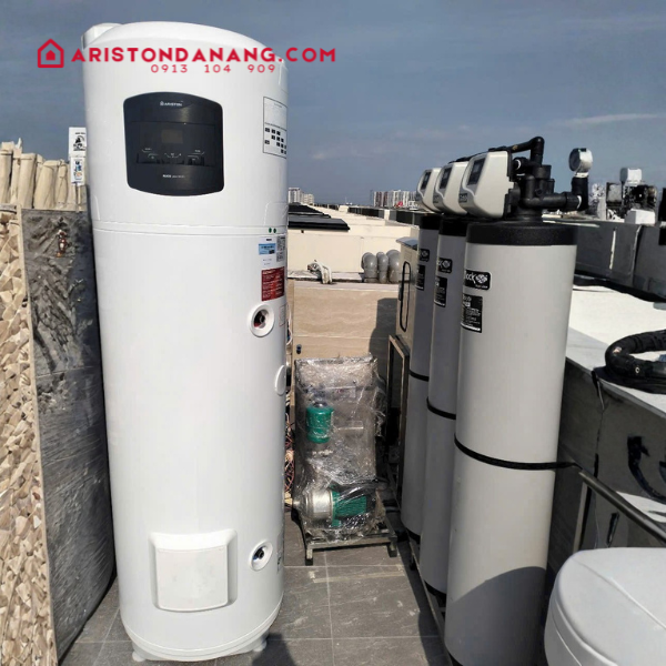Công trình thực tế cặp đôi Ariston NUOS PLUS WIFI lắp đặt tại Villa Đà Nẵng