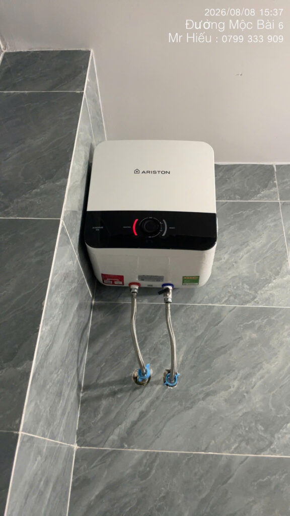 Máy Nước Nóng Ariston AN3 15RS bình nước nóng Ariston AN3 15RS