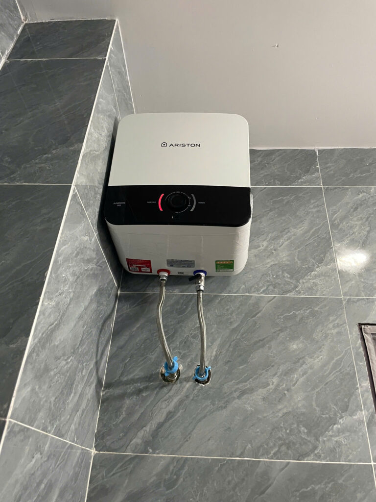 Máy Nước Nóng Ariston AN3 15RS bình nước nóng Ariston AN3